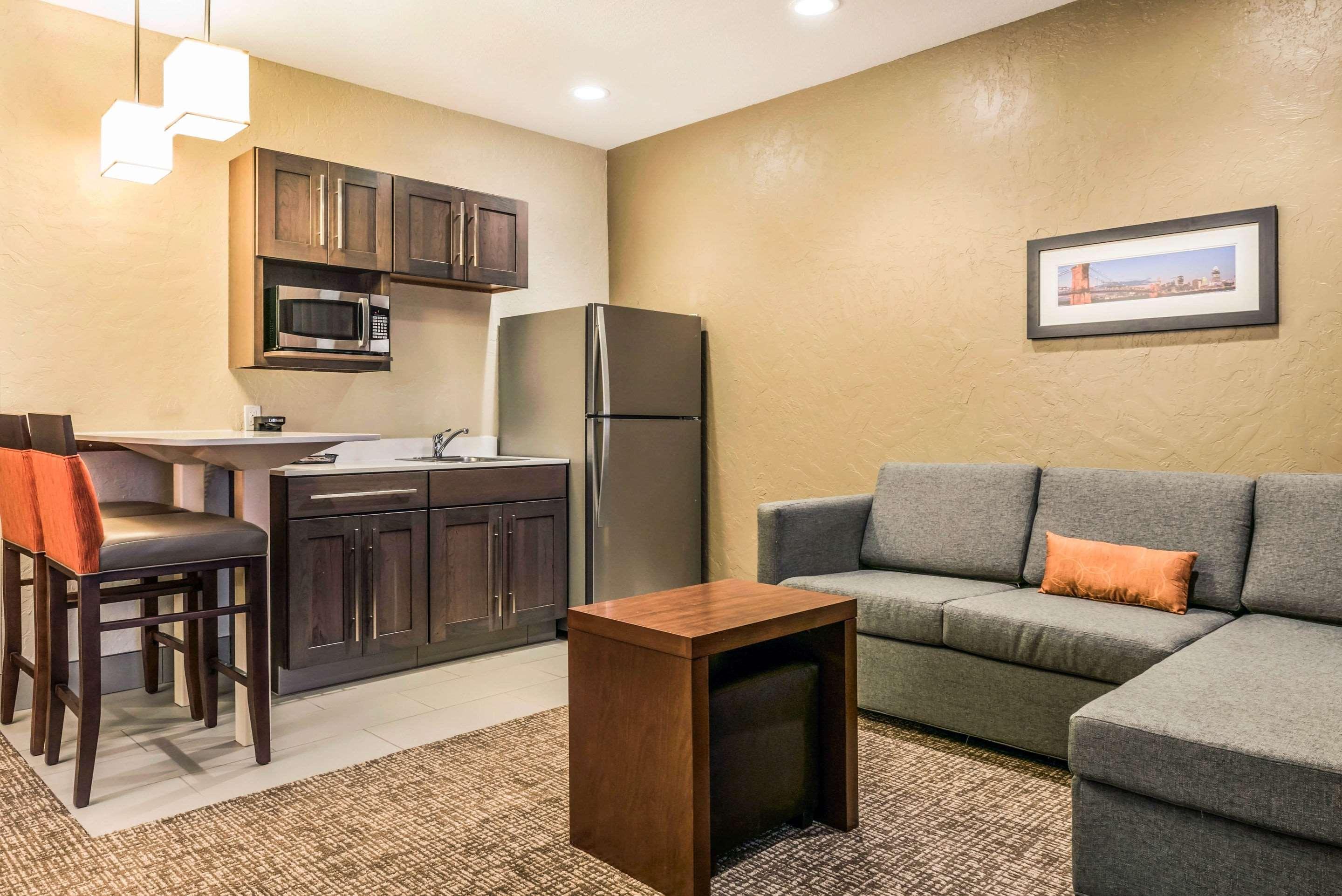 Comfort Suites Florence - Cincinnati South Экстерьер фото