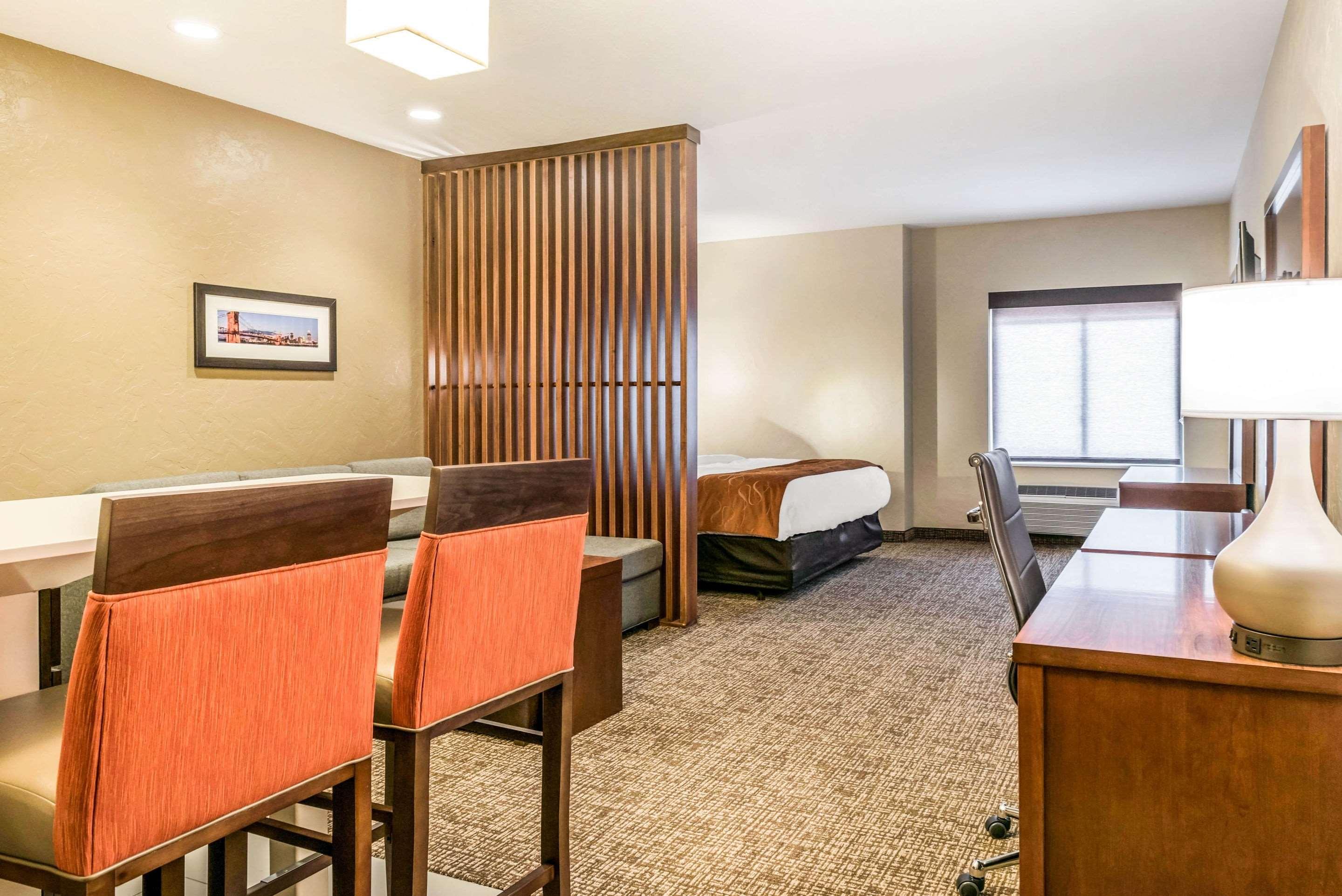 Comfort Suites Florence - Cincinnati South Экстерьер фото