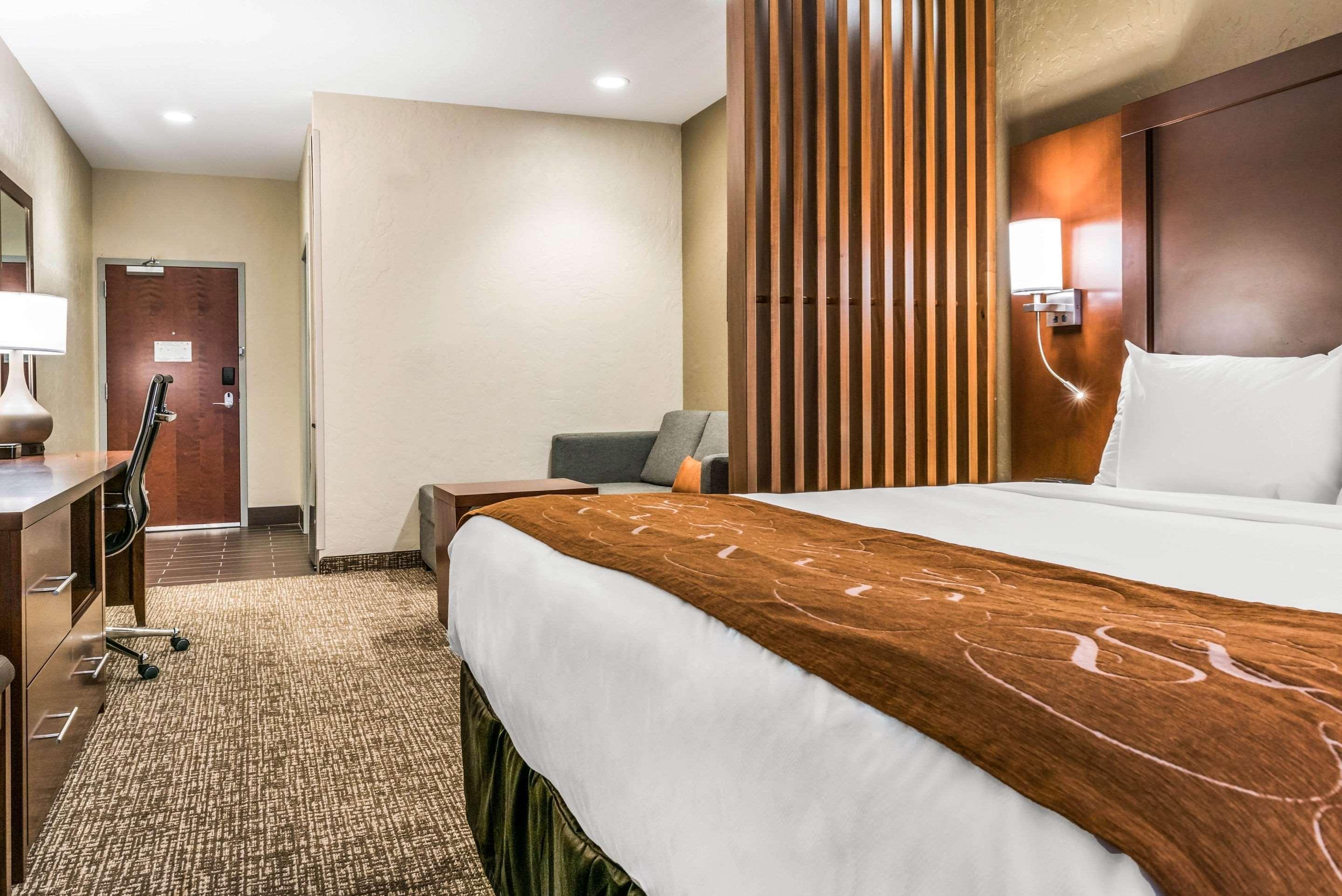 Comfort Suites Florence - Cincinnati South Экстерьер фото