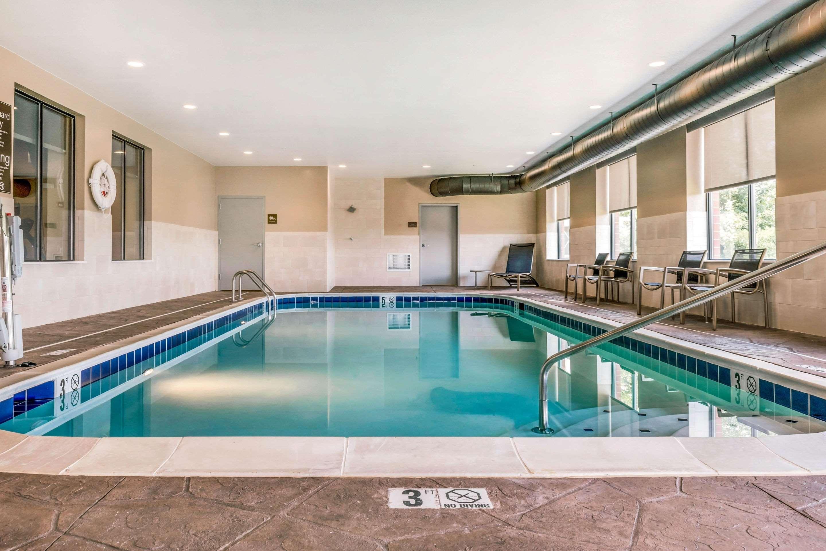 Comfort Suites Florence - Cincinnati South Экстерьер фото